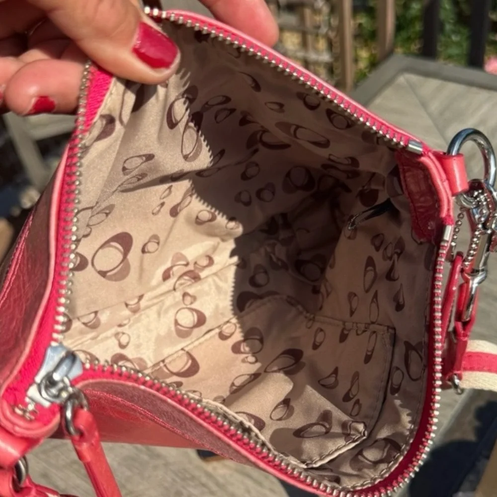 Coach Poppy Camelia Leather Cherry Red Crossbody Bag Y2K LIKE NEW!